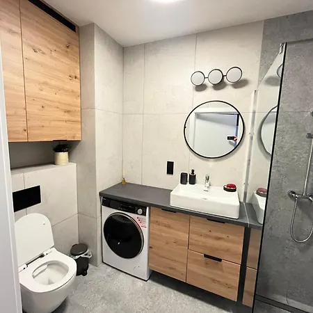 Piekny, Nowy Lesnych Skrzatow W Poznaniu Апартаменты *